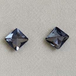 Стильные серьги-пусеты графитовые кристаллы 1J11832CJJ Стильные серьги-пусеты графитовые кристаллы 1J11832CJJ