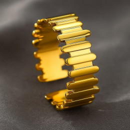 Кольцо медицинская сталь напыление золотом 1J12166CJJ Кольцо медицинская сталь напыление золотом 1J12166CJJ