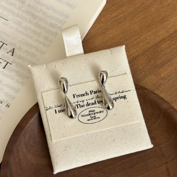 Серьги-гвоздики капли зеркальные J10704CJJ Серьги-гвоздики капли зеркальные J10704CJJ