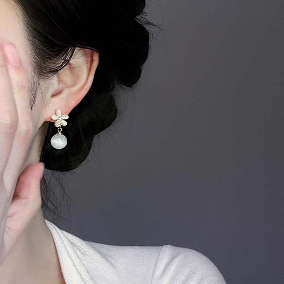 Серьги-гвоздики ювелирный сплав с серебряным гвоздиком 1J11941CJJ Серьги-гвоздики ювелирный сплав с серебряным гвоздиком 1J11941CJJ