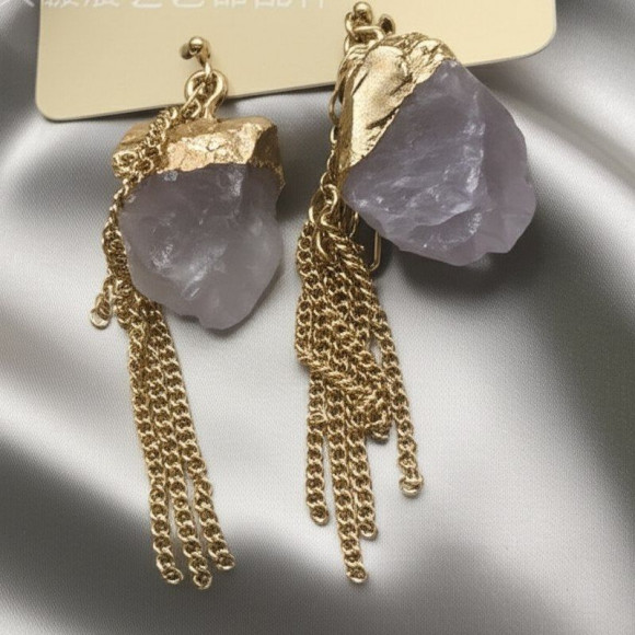 Серьги-пусеты с натуральным камнем и кистями 1J11946CJJ Серьги-пусеты с натуральным камнем и кистями 1J11946CJJ