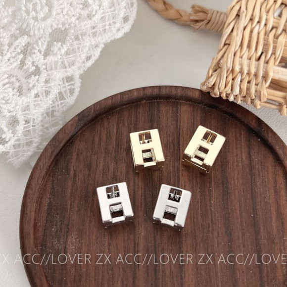 Серьги медь с напылением платиной J10923CJJ Серьги медь с напылением платиной J10923CJJ