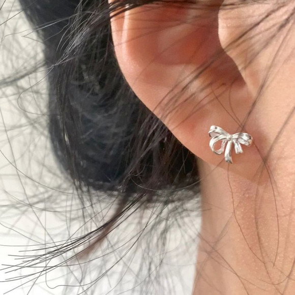 Серьги-гвоздики бантики медь напыление платиной 1J12405CJJ