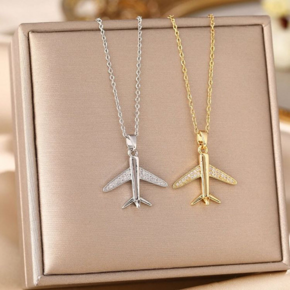 Колье медицинская сталь с напылением золотом J10823CJJ Колье медицинская сталь с напылением золотом J10823CJJ