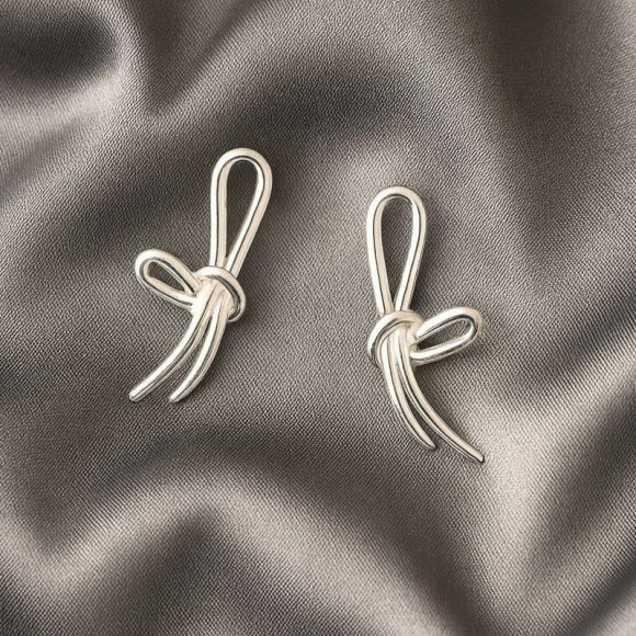 Серьги-гвоздики медь напыление платиной 1J12407CJJ Серьги-гвоздики медь напыление платиной 1J12407CJJ